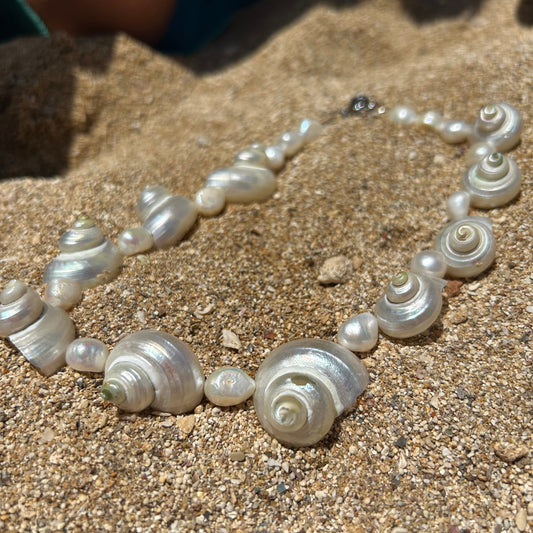 Luna Shell Necklace